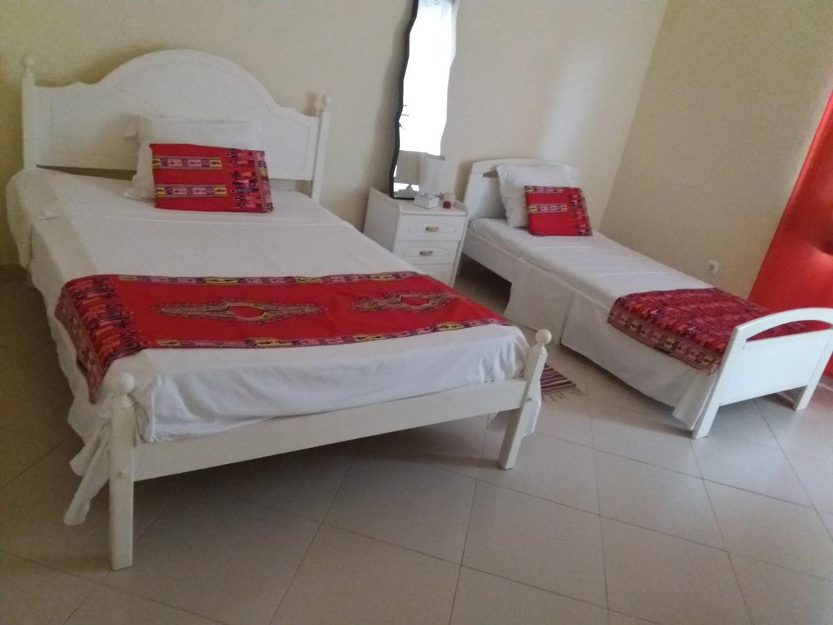 Pensao Simao & Julia Bed & Breakfast Orgaos Ngoại thất bức ảnh